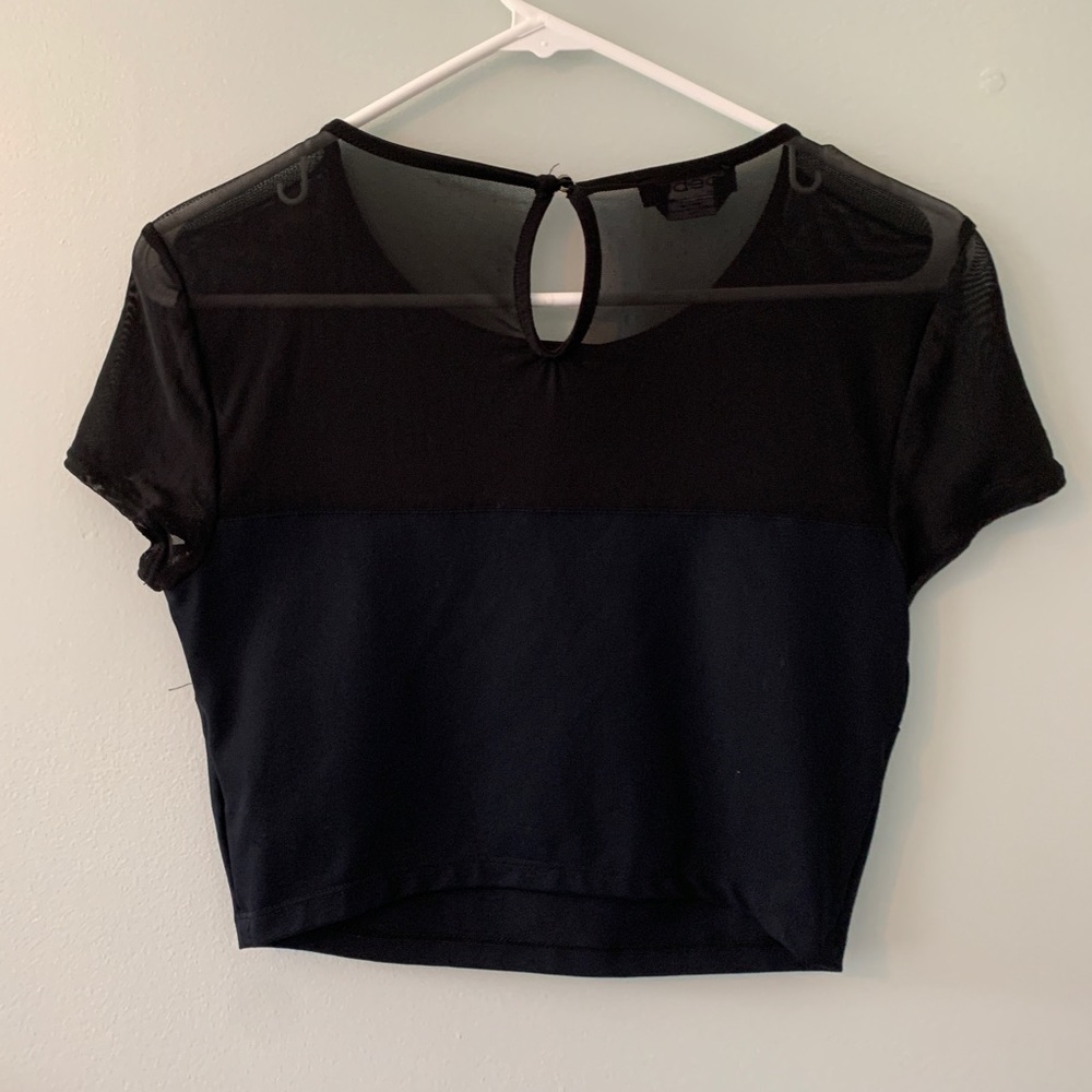 Bebe Crop Top - Picture 2 of 3